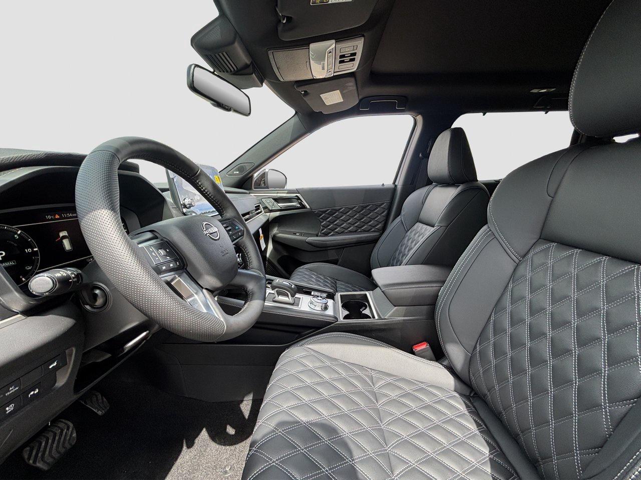 2026 Nissan Rogue Plug-In Hybrid Platinum Photo