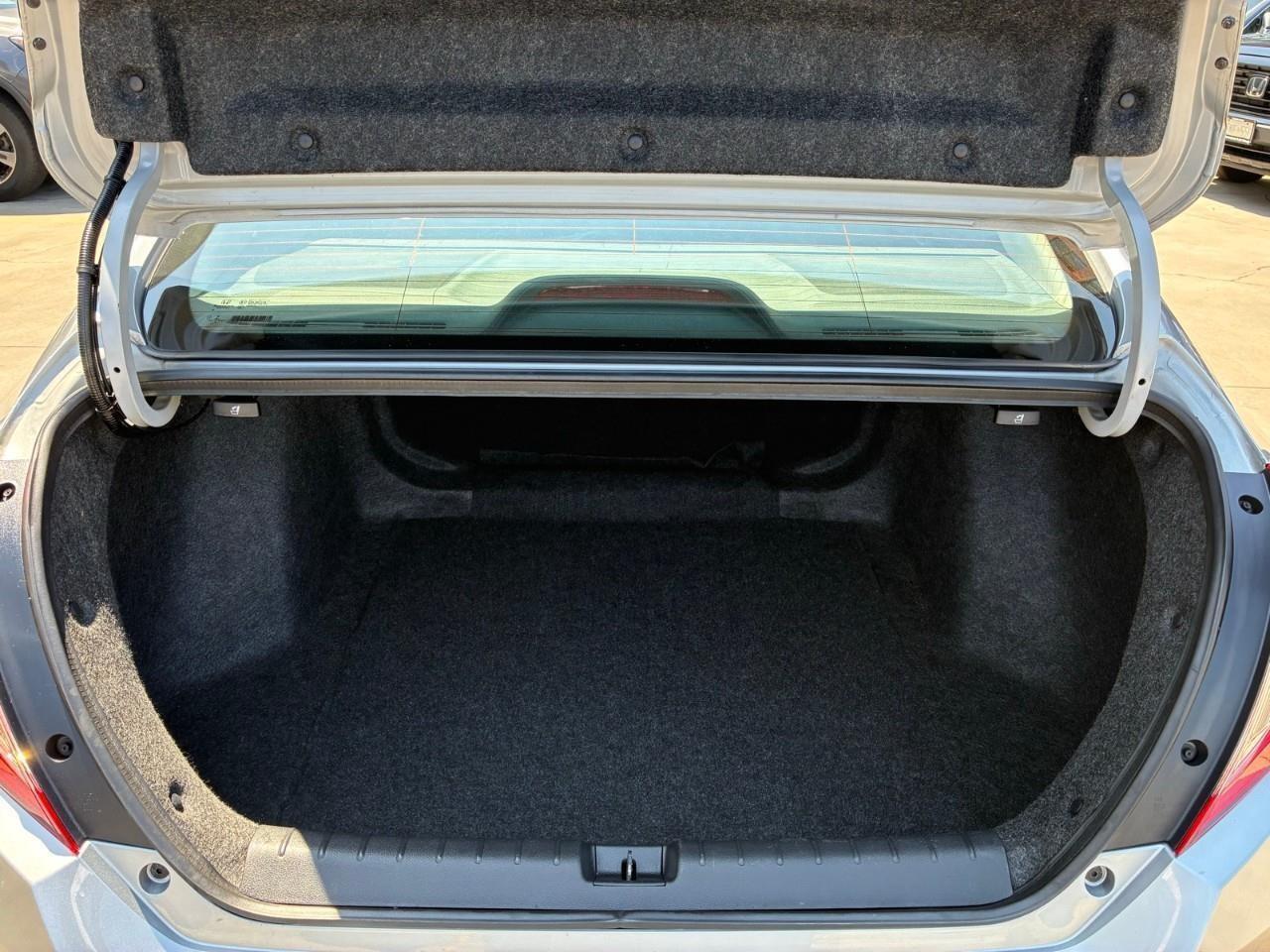 2019 Honda Civic LX (CVT) 4dr Sedan Photo