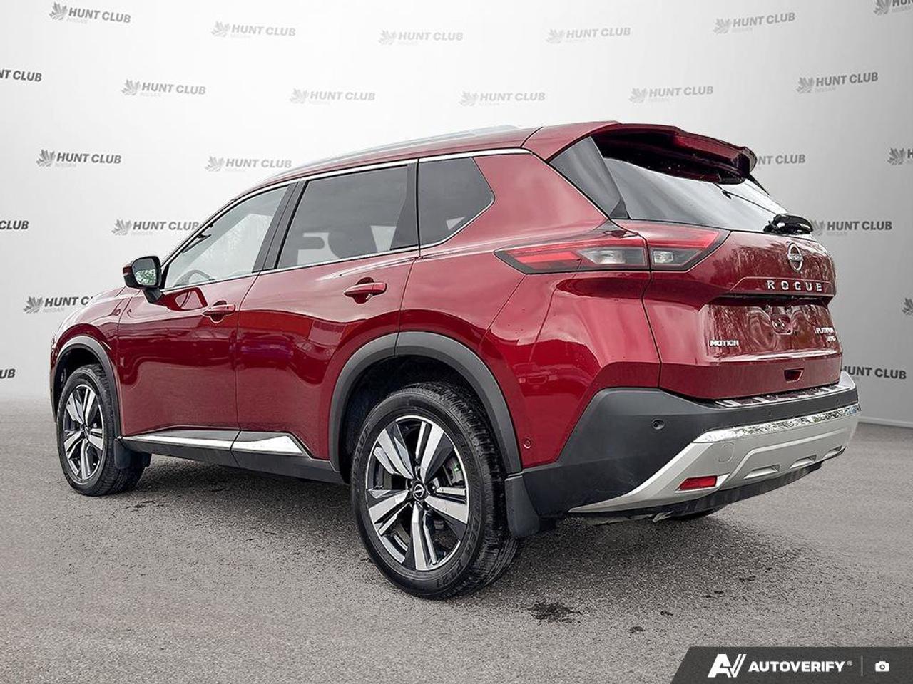 2023 Nissan Rogue Platinum Photo3