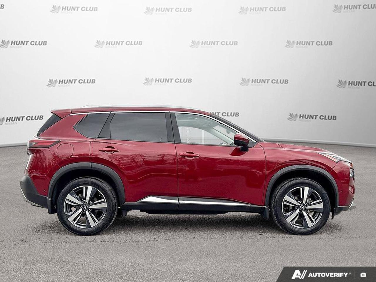 2023 Nissan Rogue Platinum Photo