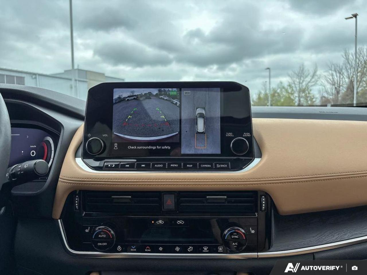 2023 Nissan Rogue Platinum Photo