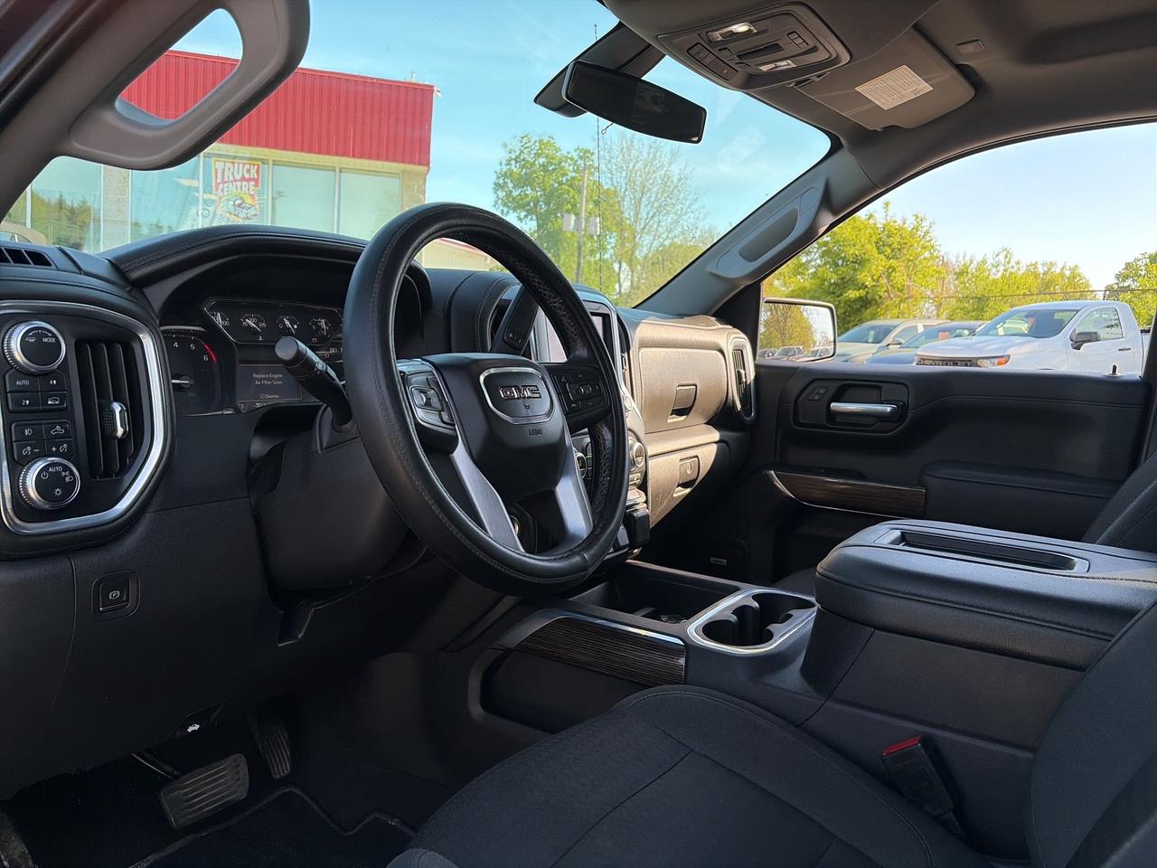 2022 GMC Sierra 1500 Limited ELEVATION, CLEAN CARFAX, HEATED CLOTH SEATS! Photo