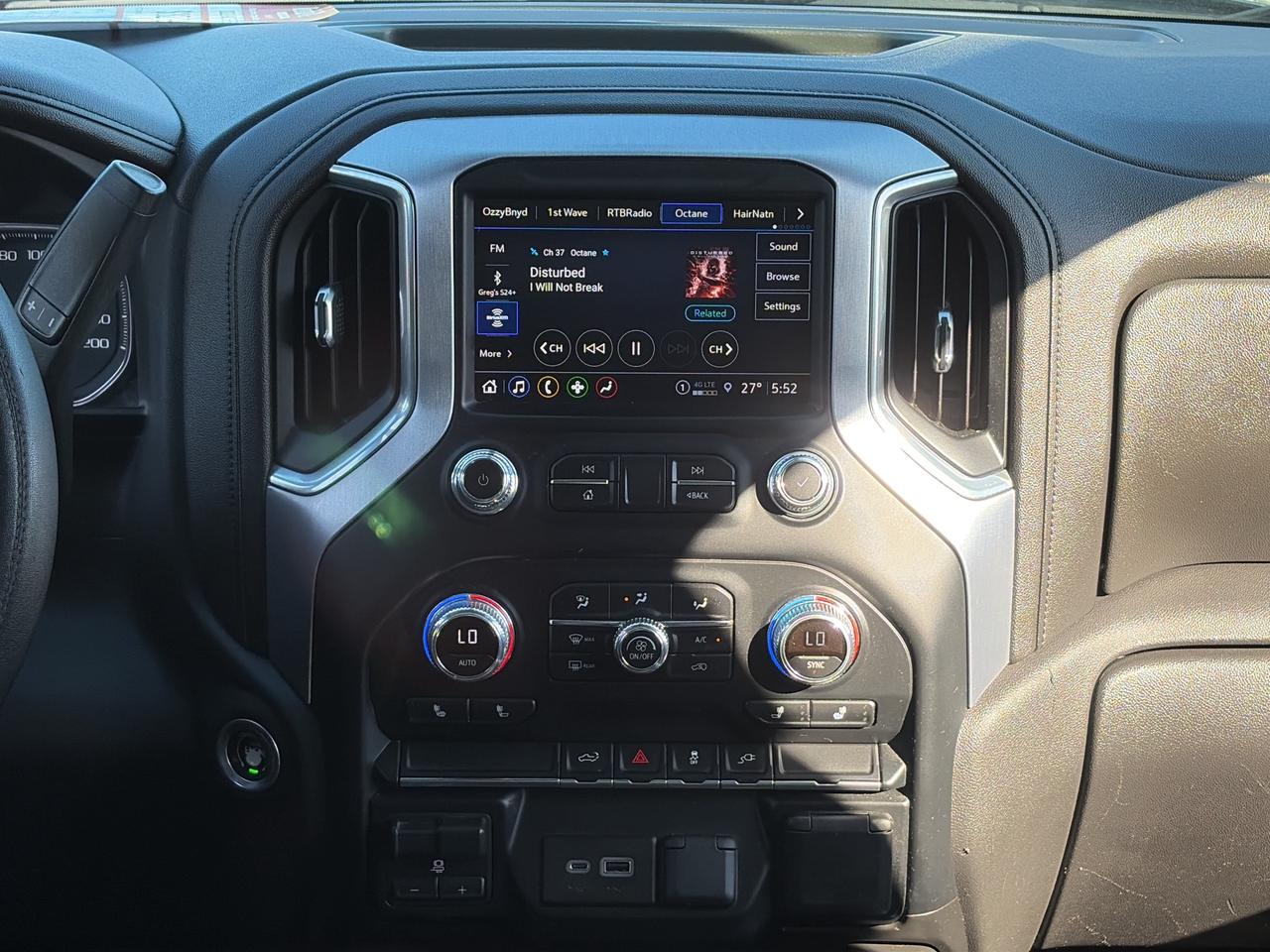 2022 GMC Sierra 1500 Limited ELEVATION, CLEAN CARFAX, HEATED CLOTH SEATS! Photo