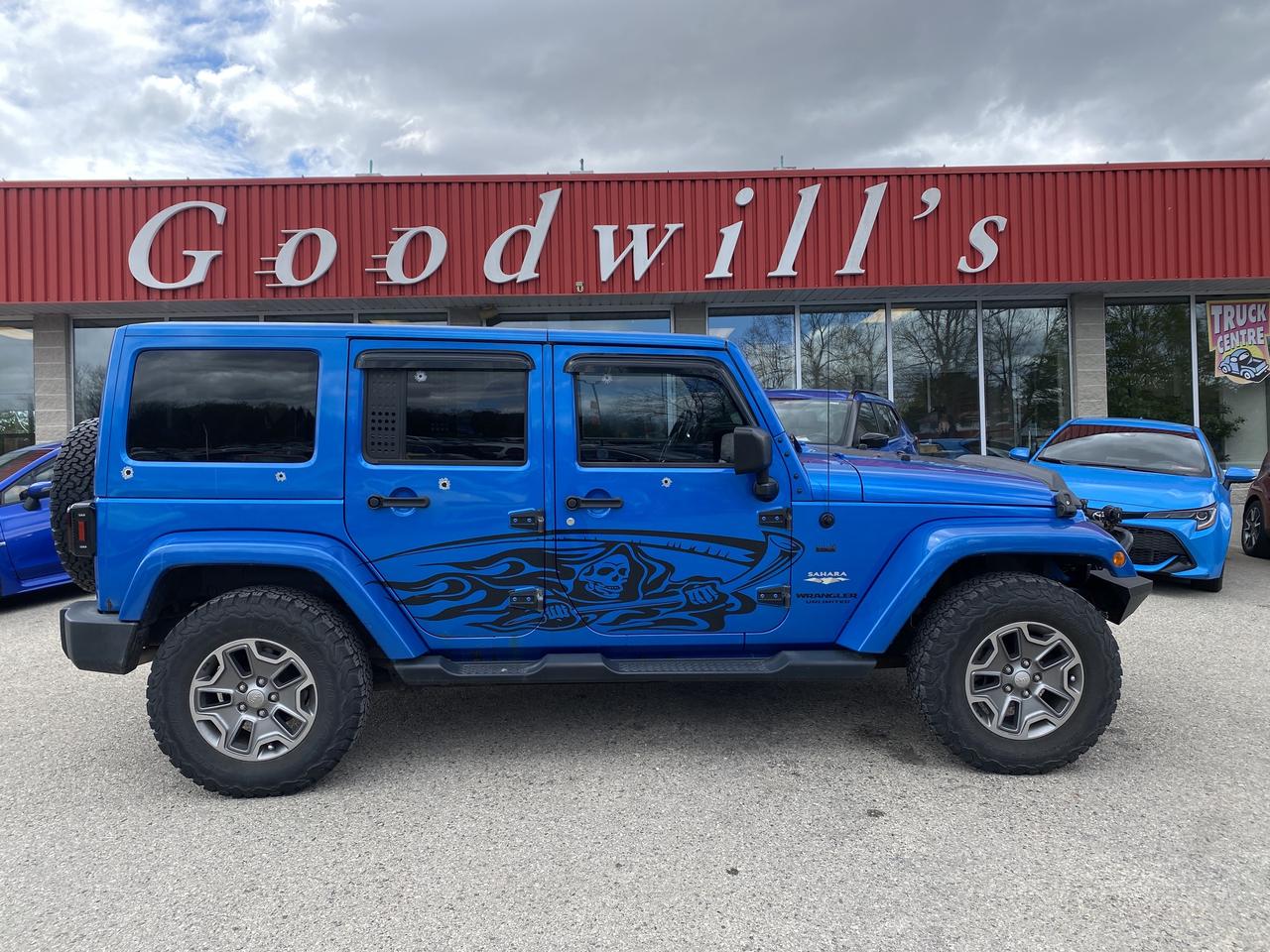 2015 Jeep WRANGLER UNLIMITED SAHARA, CLEAN CARFAX, SOLD AS IS, NO SAFETY! Photo