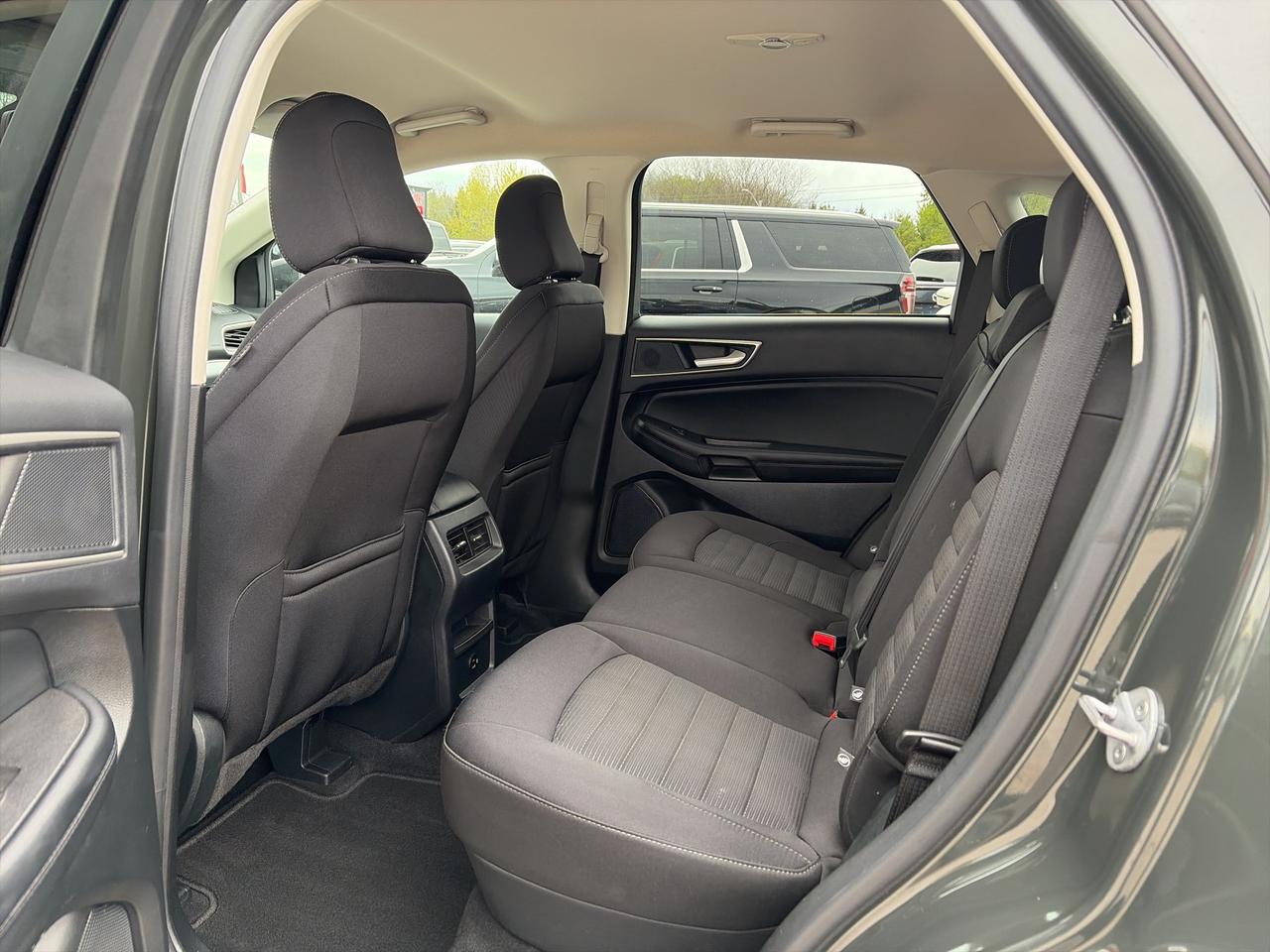 2022 Ford Edge SEL, AWD, CLEAN CARFAX, REMOTE START, HEATED SEATS Photo