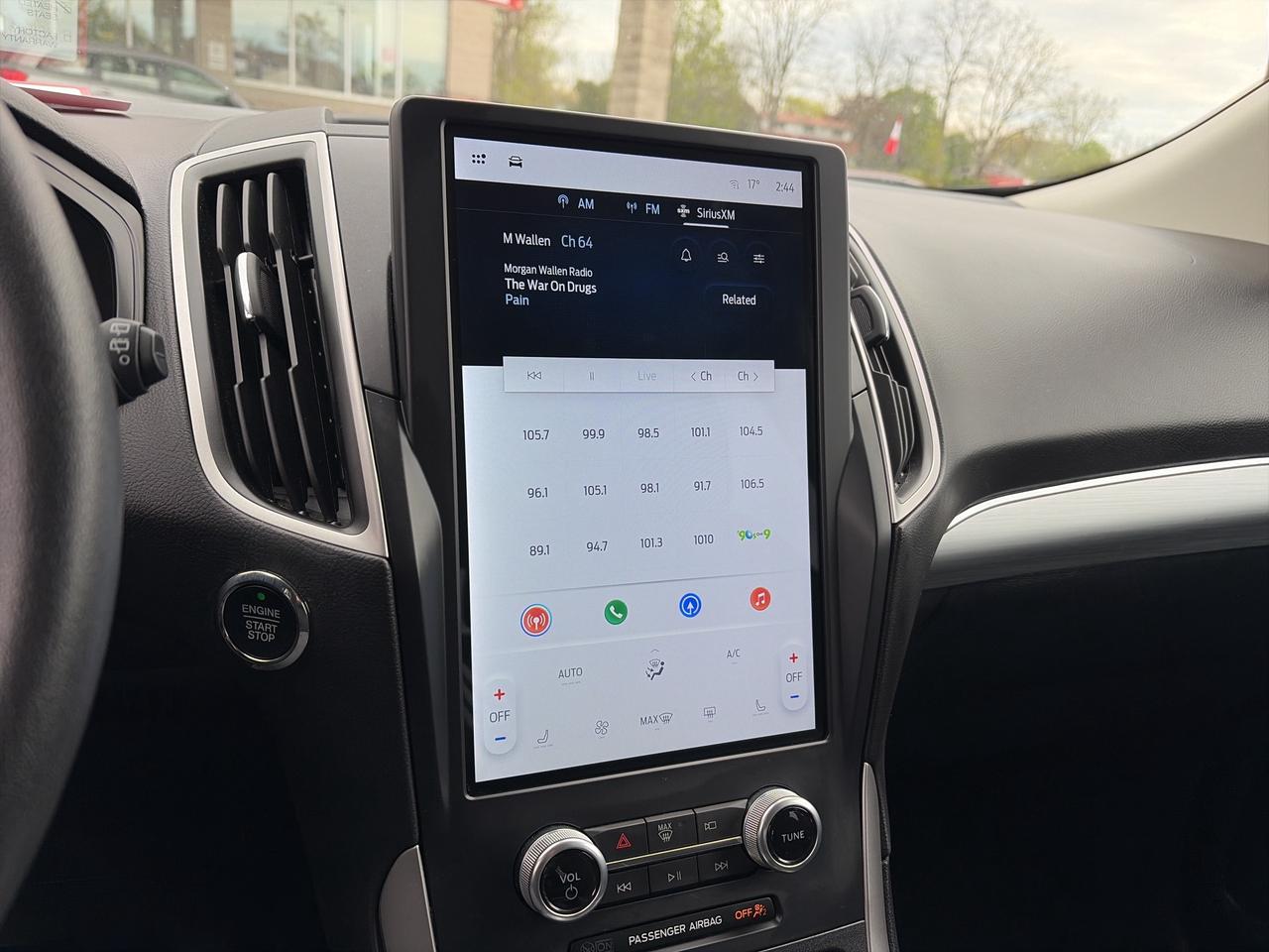 2022 Ford Edge SEL, AWD, CLEAN CARFAX, REMOTE START, HEATED SEATS Photo