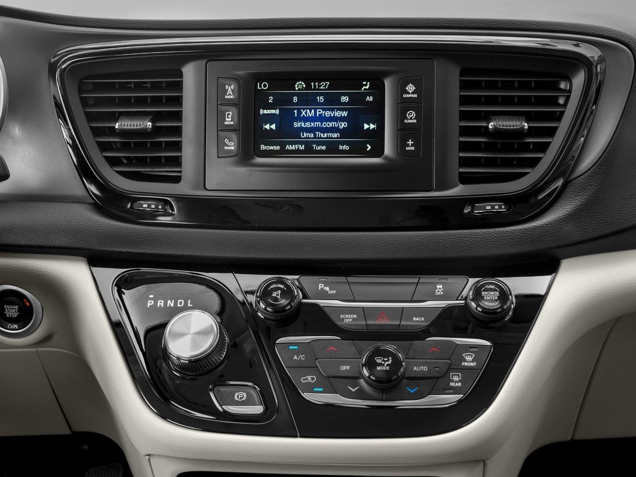 2017 Chrysler Pacifica 4DR WGN TOURING-L PLUS Photo