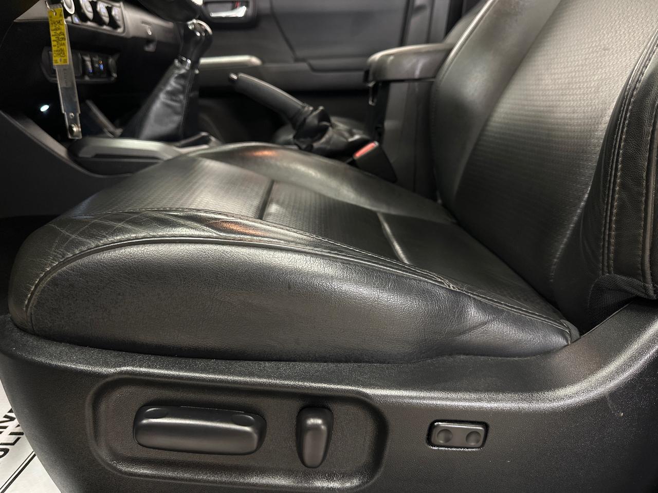 2021 Toyota Tacoma TRD Sport Photo