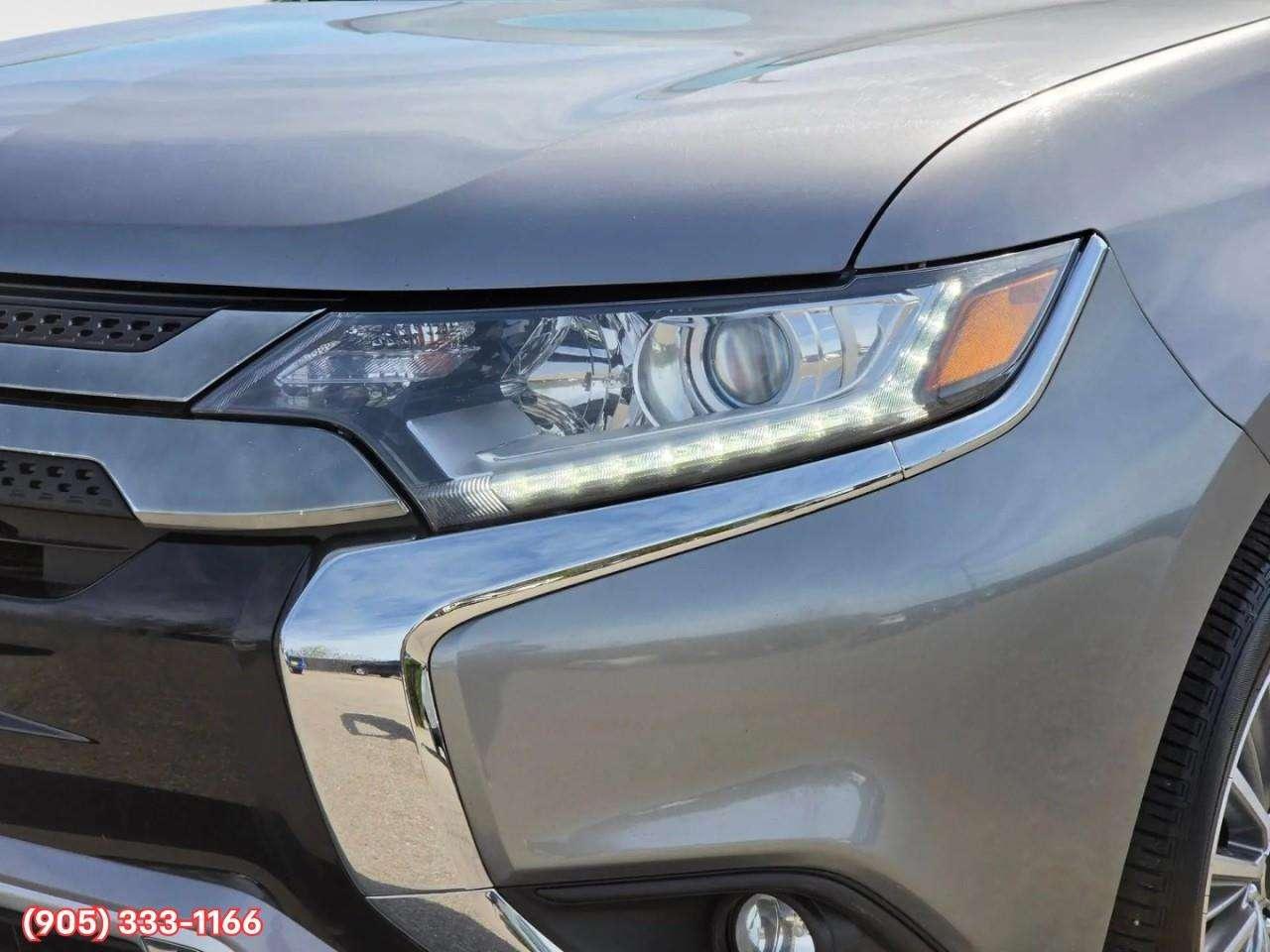 2022 Mitsubishi Outlander SE Heated Front Seats • Apple CarPlay & Android Auto • Lane Keep Assist • SiriusXM Satellite Radio • Power Driver Seat • Photo