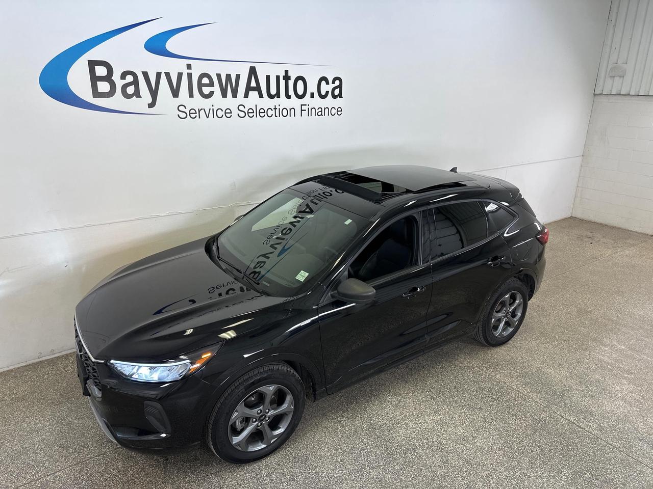 2024 Ford Escape ST-Line St-Line - AWD/PANOROOF/LEATHER/NAVI/31KM/1 OWNER! Photo0