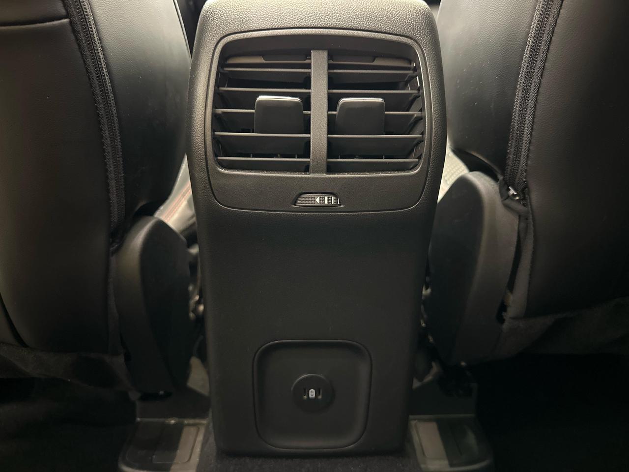 2024 Ford Escape ST-Line St-Line - AWD/PANOROOF/LEATHER/NAVI/31KM/1 OWNER! Photo