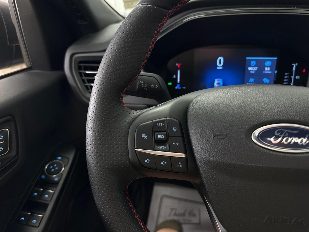 2024 Ford Escape ST-Line St-Line - AWD/PANOROOF/LEATHER/NAVI/31KM/1 OWNER! Photo