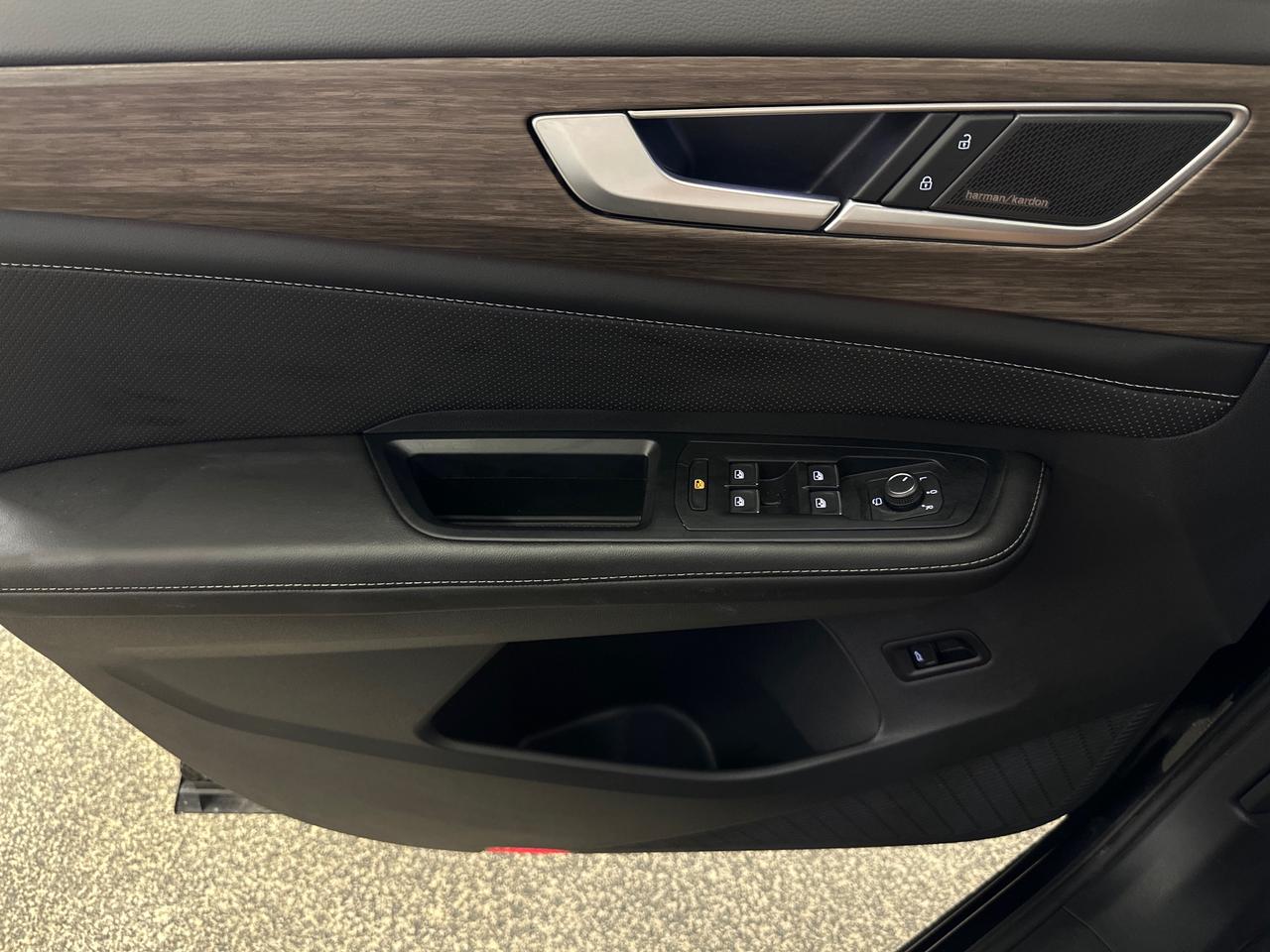 2024 Volkswagen Atlas 2.0 TSI Execline Photo