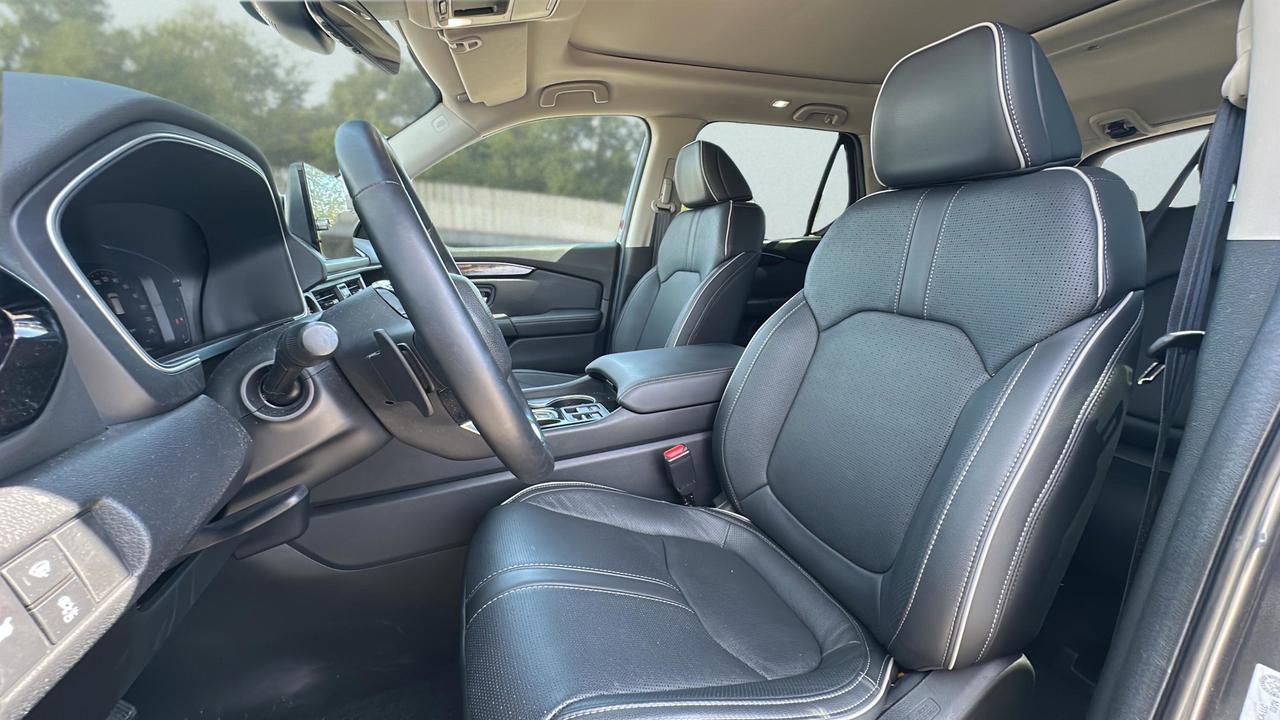 2025 Honda Pilot Touring AWD Photo