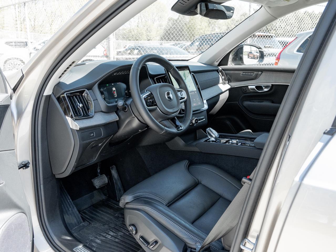 2026 Volvo XC90 B6 AWD Ultra 7-Seater LIKE NEW  CPO RATE fr 2.99%* Photo