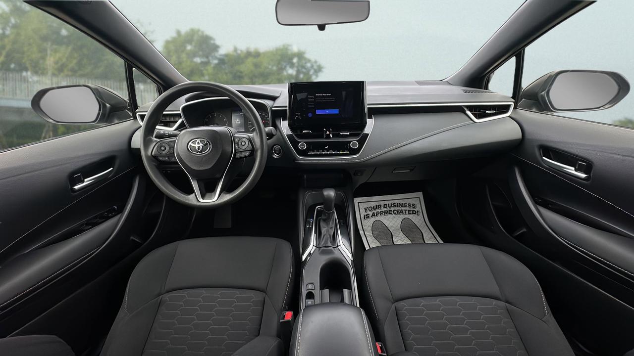 2025 Toyota Corolla Hatchback CVT Photo
