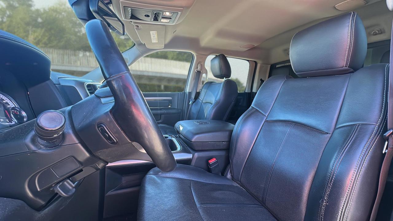 2018 RAM 2500 Laramie 4x4 Crew Cab 8' Box Photo