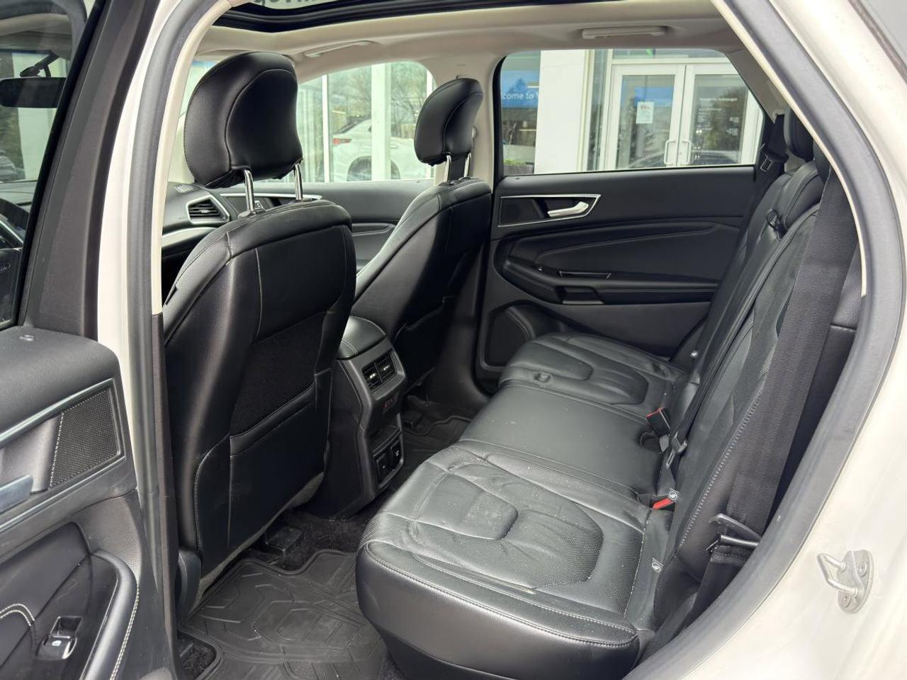 2016 Ford Edge 4DR TITANIUM AWD Photo