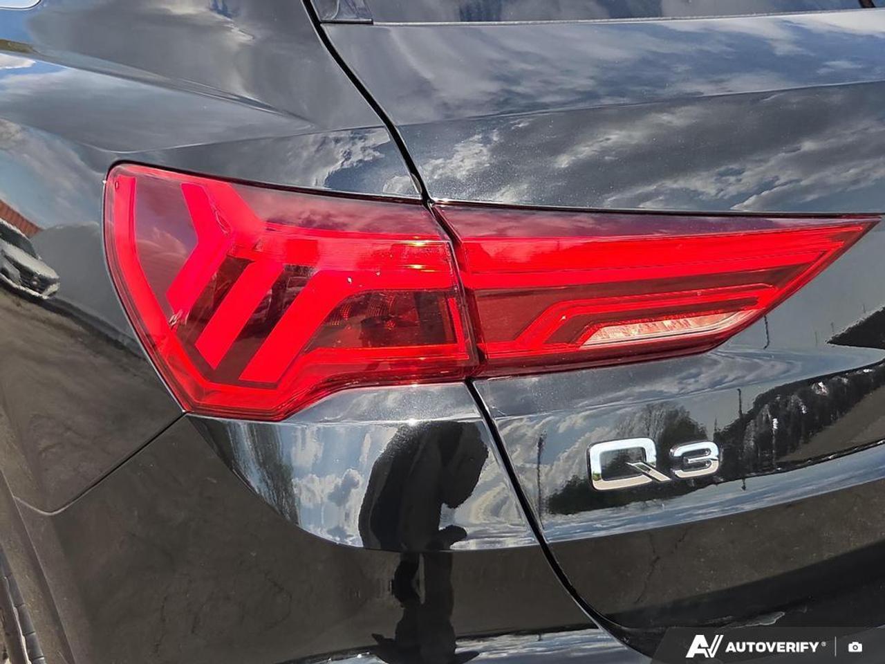 2022 Audi Q3 45 Progressiv BACKUP CAM   BLUETOOTH   HTD SEATS Photo