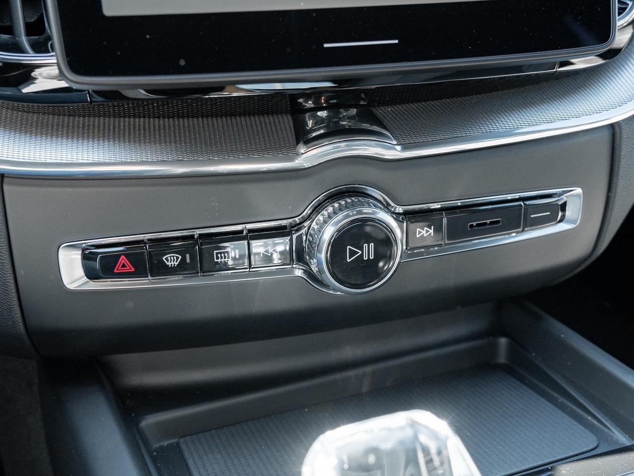2026 Volvo XC60 Plug-In Hybrid T8 AWD POLESTAR ENGINEERED  CPO  LIMITED SUPPLY Photo