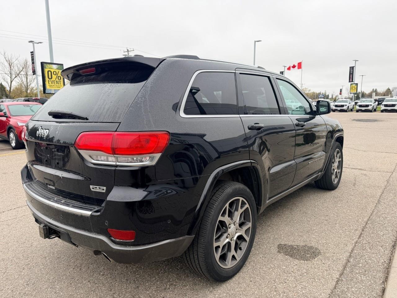 2018 Jeep Grand Cherokee Sterling EditionLIMITED STERLING EDITION, 3.6L V6, Photo