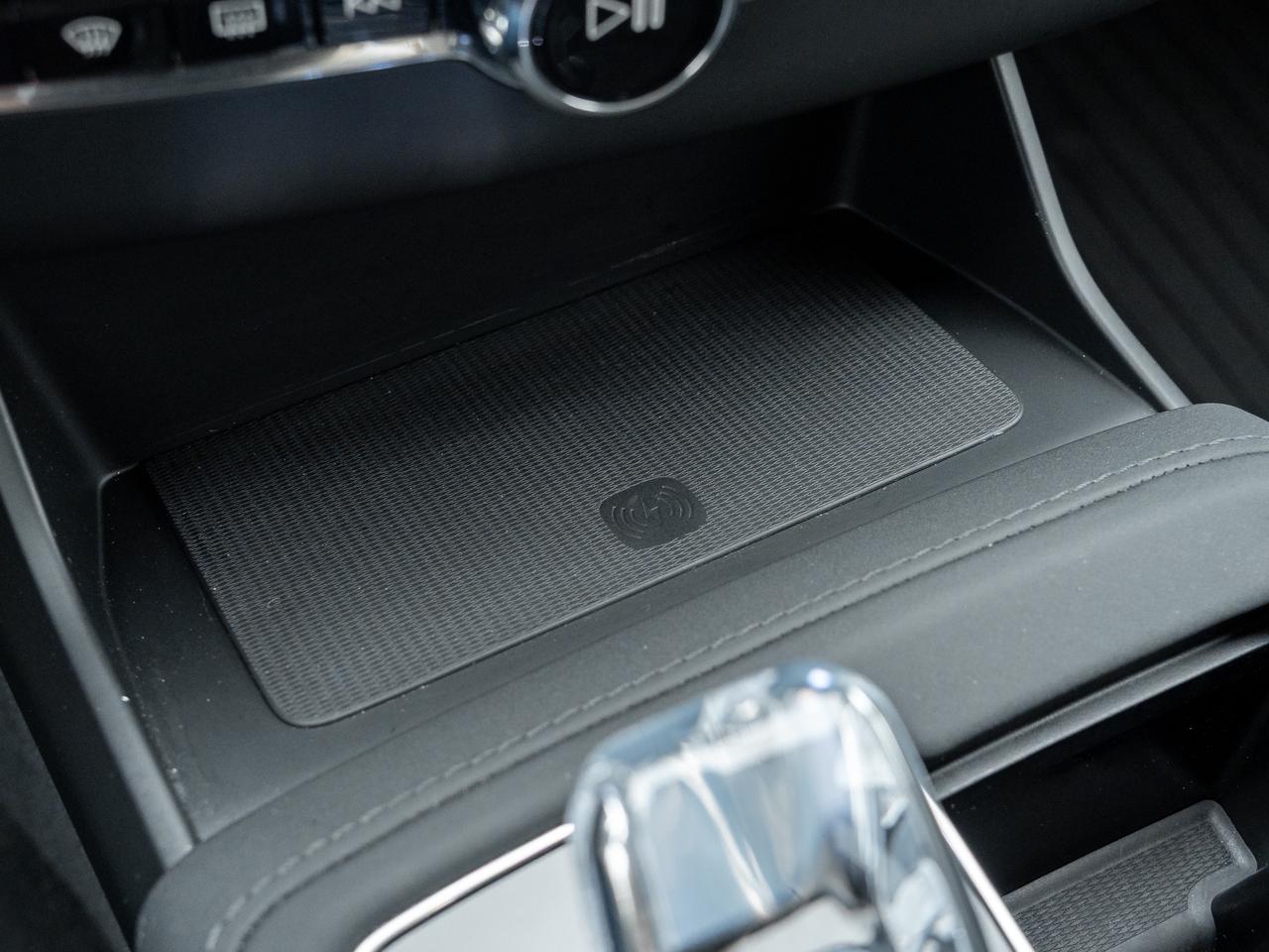 2026 Volvo XC90 B6 AWD PLUS Bright Theme  CPO RATE fr 2.99%* Photo