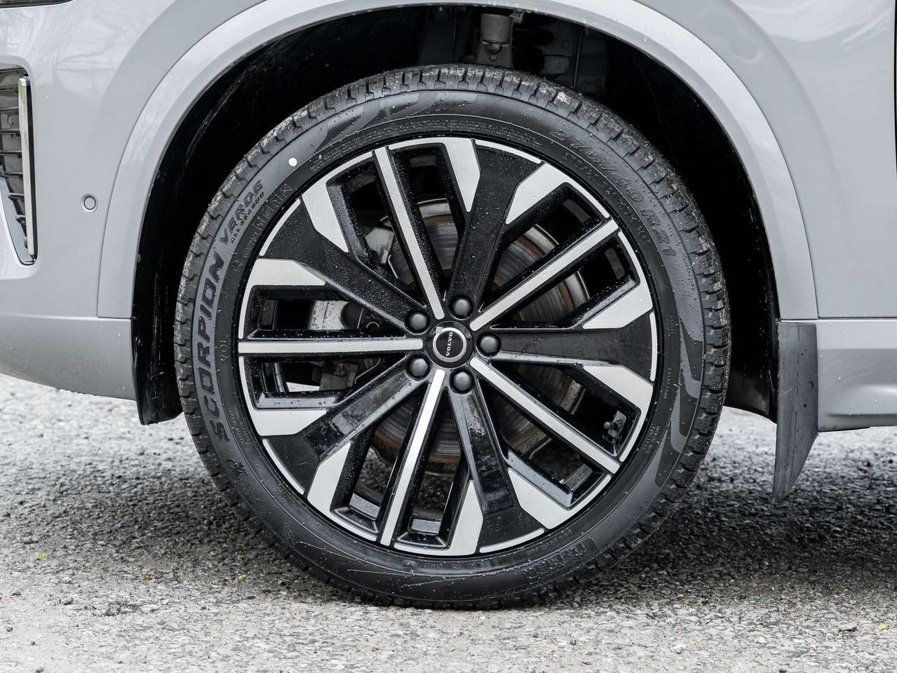 2026 Volvo XC90 B6 AWD PLUS^Special Rate fr 2.99%*^Volvo CPO Photo