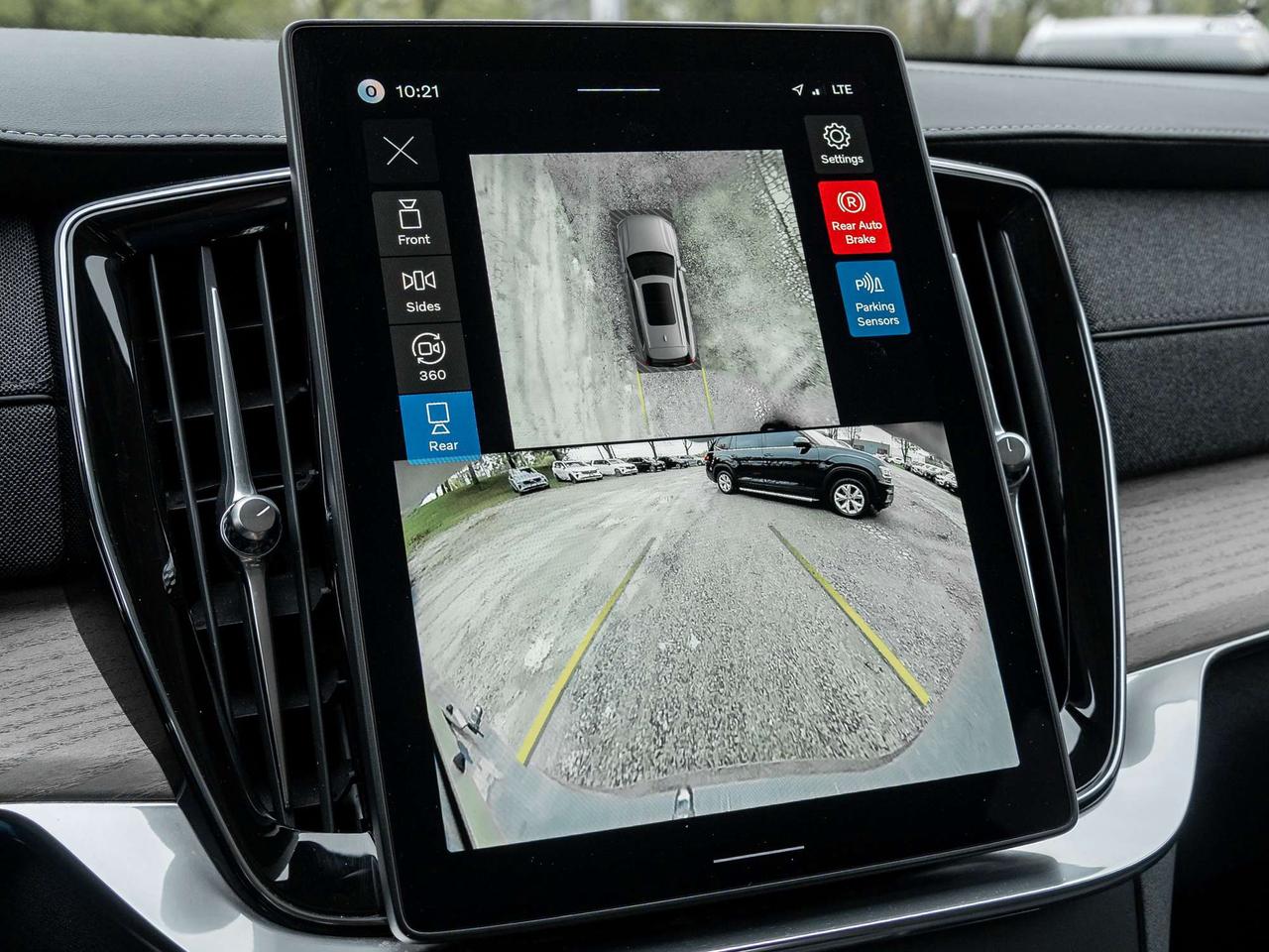 2026 Volvo XC90 B6 AWD PLUS^Special Rate fr 2.99%*^Volvo CPO Photo