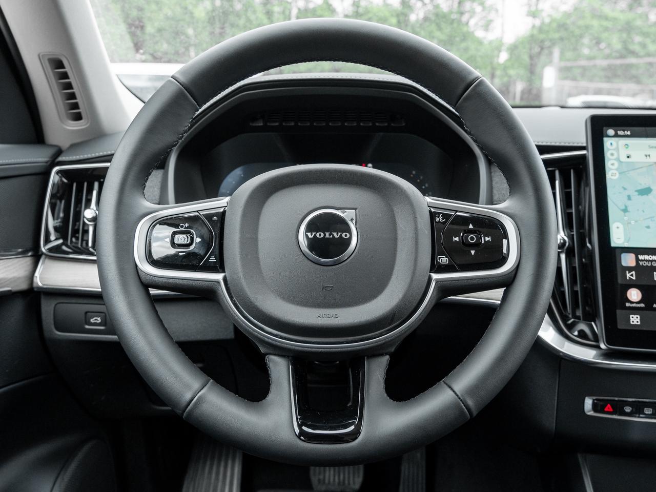 2026 Volvo XC90 B6 AWD PLUS 7-Seater  REAR CAMERA WASHER  2.99%* Photo
