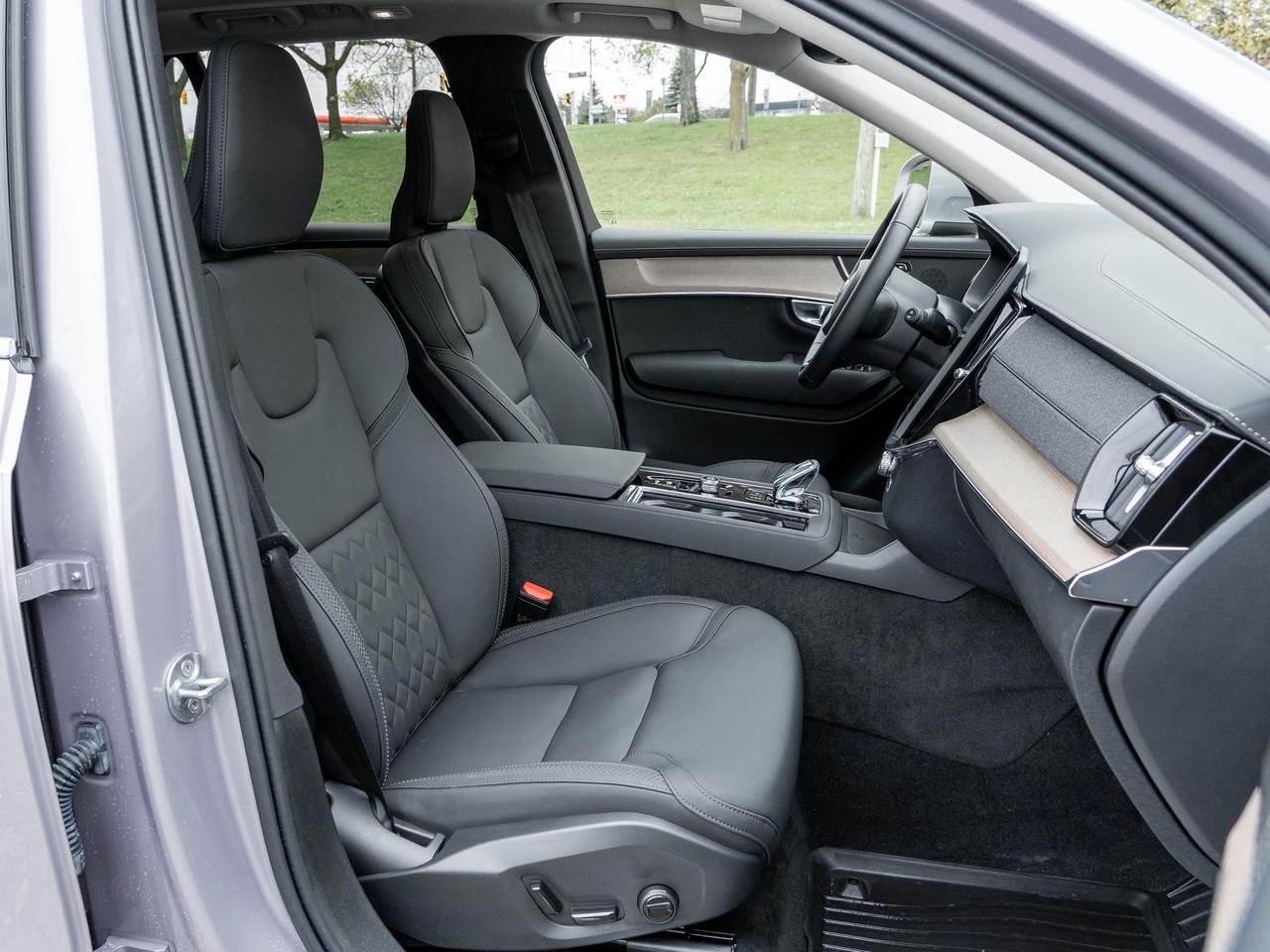 2026 Volvo XC90 B6 AWD Core 7-Seater  CPO FINANCE RATE fr 2.99%* Photo