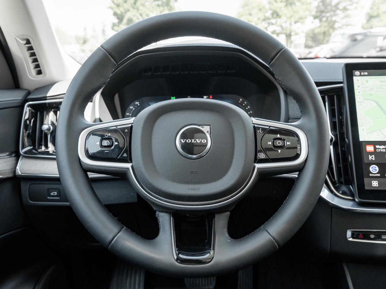 2026 Volvo XC90 B6 AWD Core 7-Seater  SPECIAL CPO INTEREST RATE* Photo