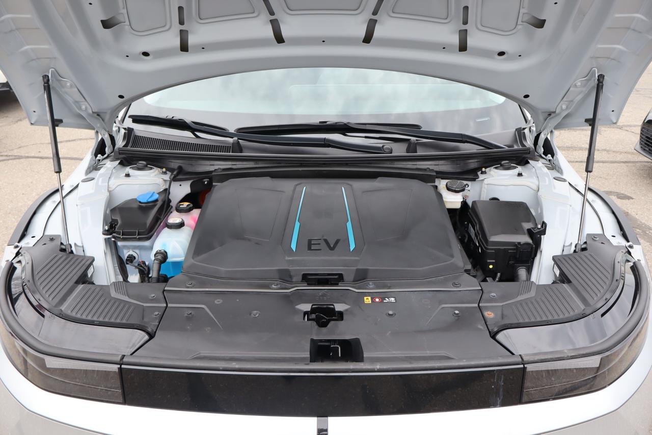 2022 Hyundai IONIQ 5 Preferred 4x2 Photo
