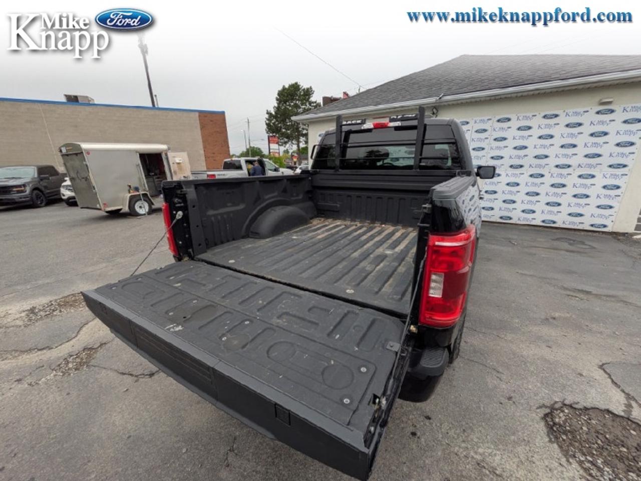 2023 Ford F-150 XLT Photo4