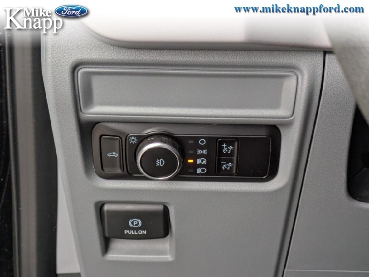 2023 Ford F-150 XLT Photo
