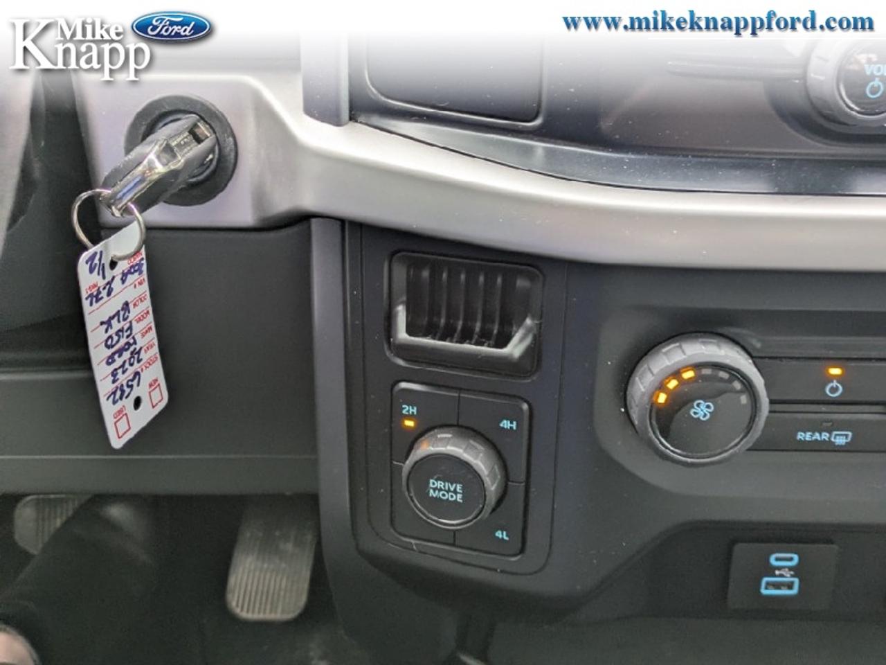 2023 Ford F-150 XLT Photo