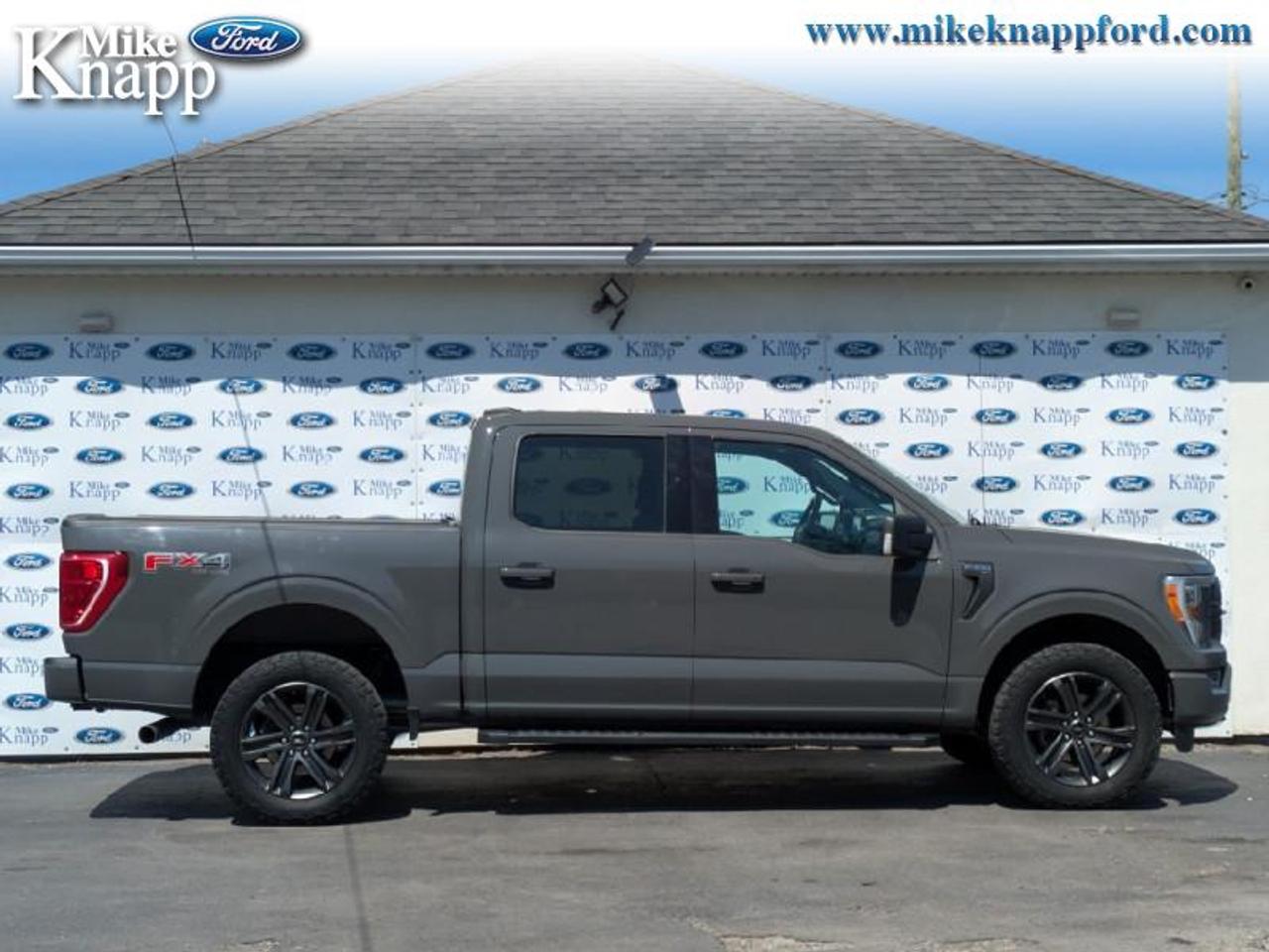 2021 Ford F-150 XLT Photo