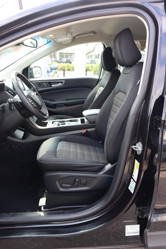 2022 Ford Edge SEL 4dr All-wheel Drive Photo