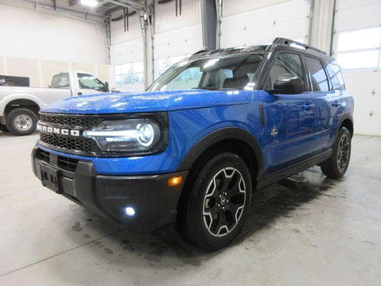 2025 Ford Bronco Sport OUTER BANKS 4X4, HTD. SEATS, APPLE/ANDROID, 24K! Photo3