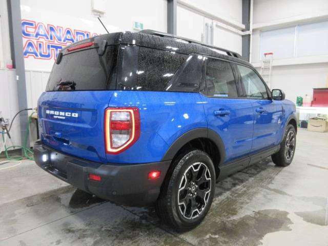 2025 Ford Bronco Sport OUTER BANKS 4X4, HTD. SEATS, APPLE/ANDROID, 24K! Photo