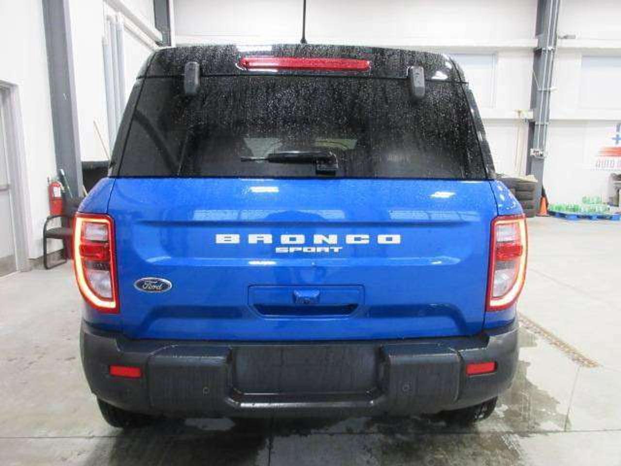 2025 Ford Bronco Sport OUTER BANKS 4X4, HTD. SEATS, APPLE/ANDROID, 24K! Photo