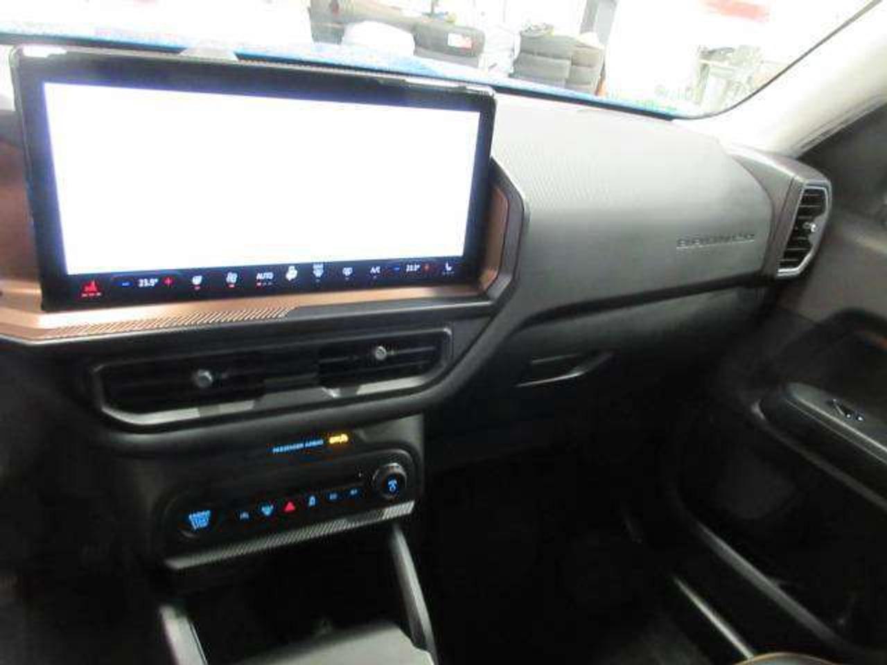2025 Ford Bronco Sport OUTER BANKS 4X4, HTD. SEATS, APPLE/ANDROID, 24K! Photo