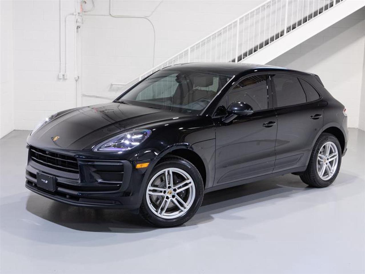 2023 Porsche Macan  Photo