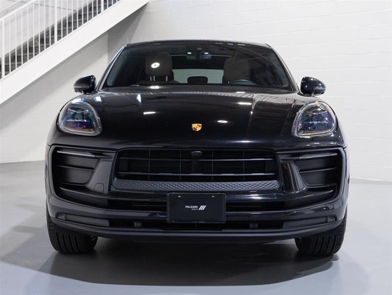 2023 Porsche Macan  Photo