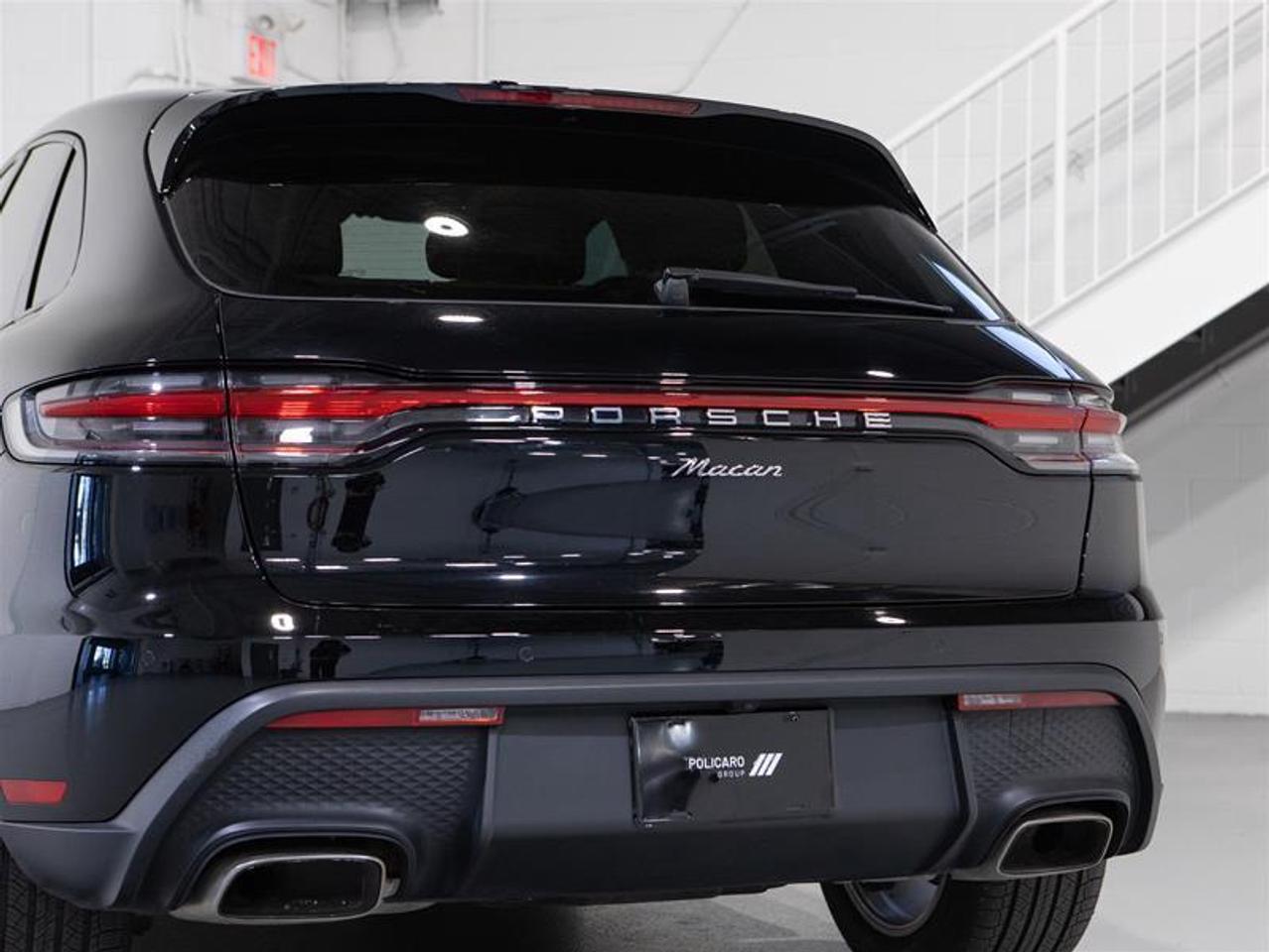 2023 Porsche Macan  Photo