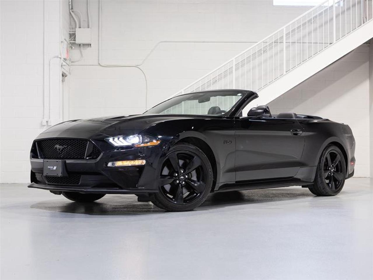 2022 Ford Mustang Convertible GT Premium Photo0