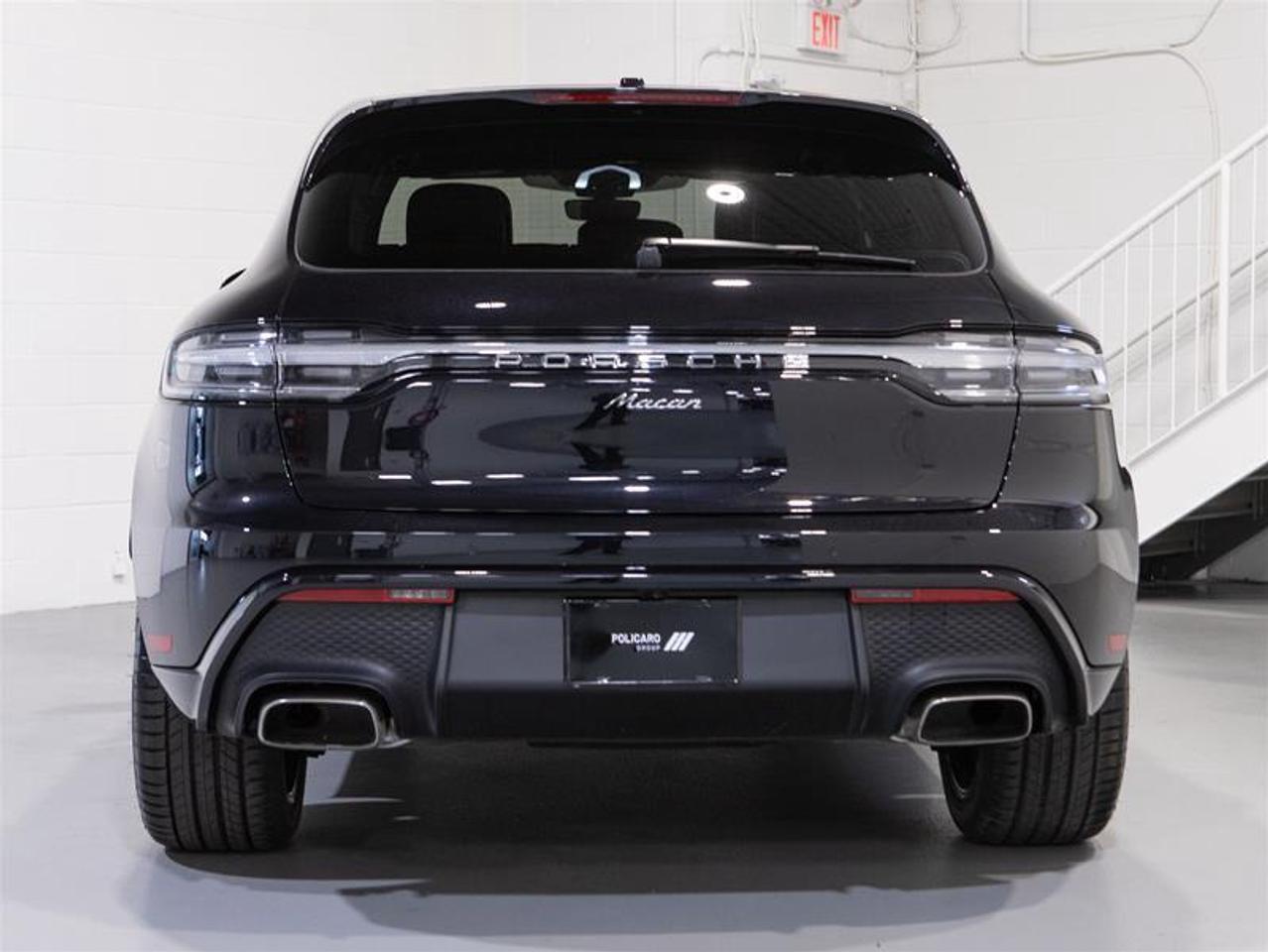 2025 Porsche Macan AWD Photo