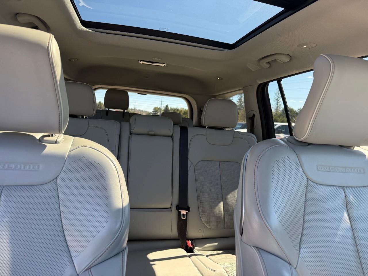2021 Jeep Grand Cherokee L Overland 4x4 Photo