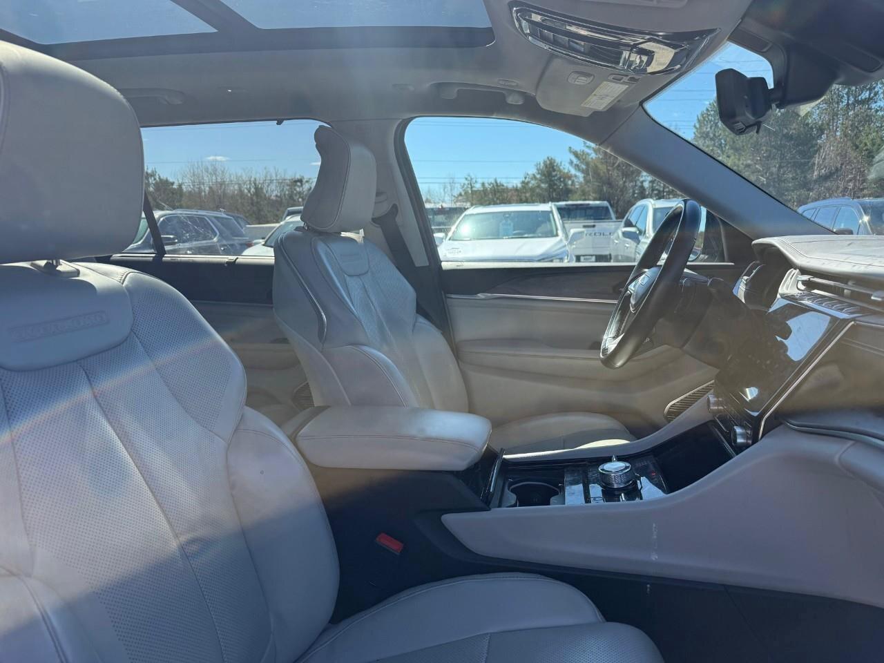 2021 Jeep Grand Cherokee L Overland 7 PASSENGER SEATING. TRAILER TOW PKG. SUR Photo