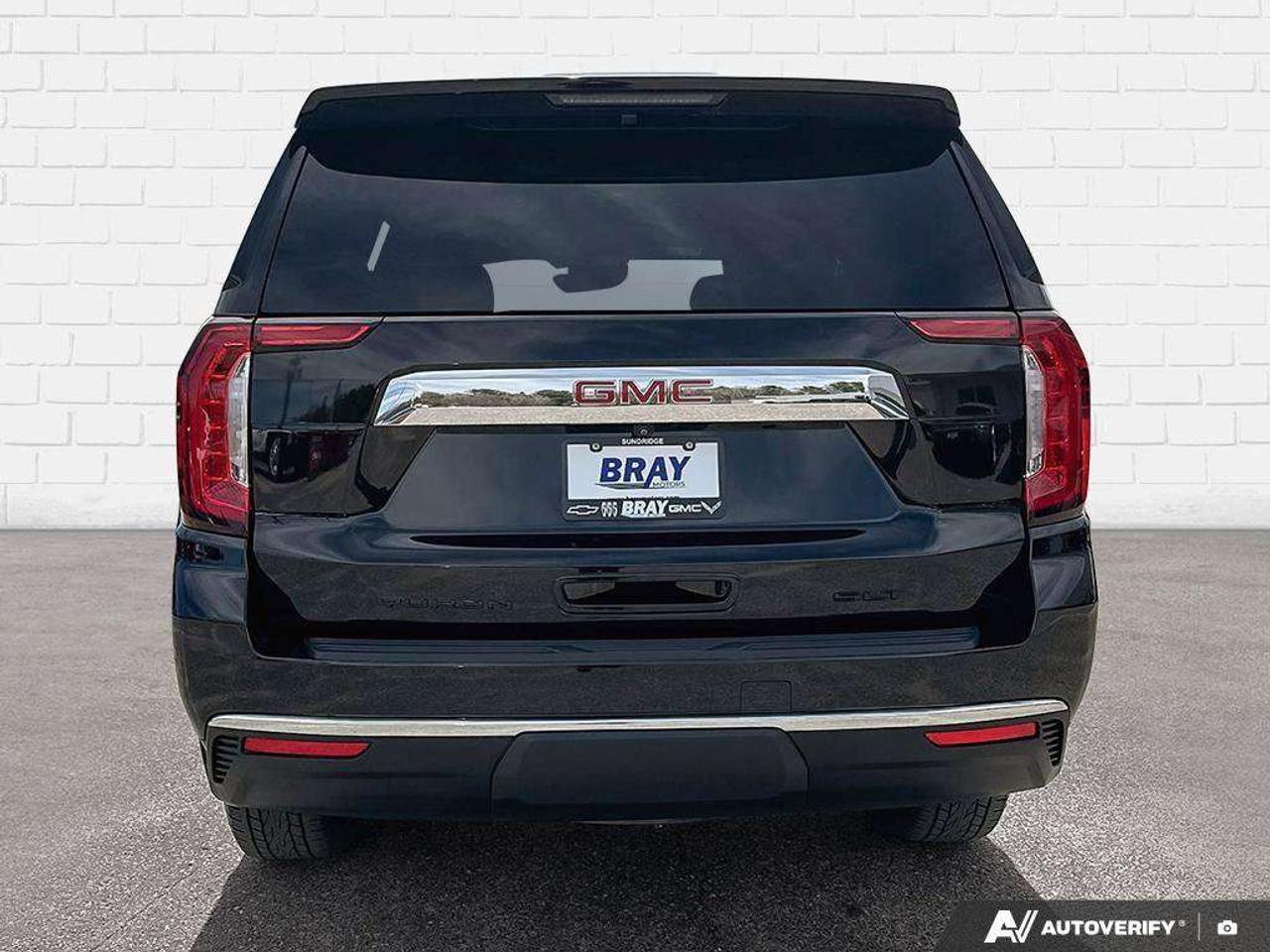 2024 GMC Yukon SLT LUXURY PKG. MAX TRAILERING PKG. PROGRADE TRAILERING SYSTEM. HEATED SECOND ROW SEATS. HD SURROUND VISION. Photo3