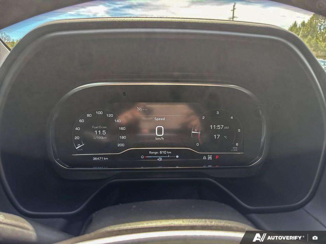 2024 GMC Yukon SLT LUXURY PKG. MAX TRAILERING PKG. PROGRADE TRAILERING SYSTEM. HEATED SECOND ROW SEATS. HD SURROUND VISION. Photo